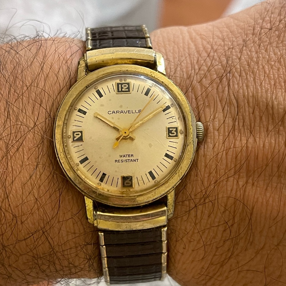 Caravelle Manual Classic Vintage 1960-1980 32mm Unisex Watch